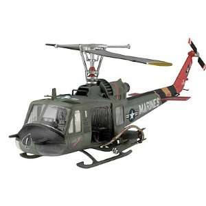   48 Bell UH1 Huey Hog USMC Helicopter (Plastic Models) Toys & Games