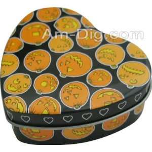 Tin Case   Pumpkin Face Heart Shape   4 Pack (Small)  