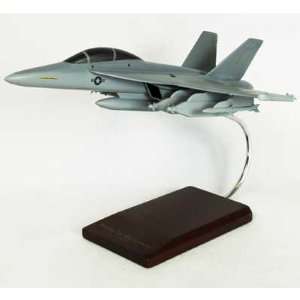  EA 18 Growler 1/48 Scale Model Aircraft Toys & Games