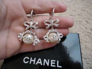 AUTHENTIC* chanel VINTAGE BOWTIE DANGLE PEARL CRYSTAL CC EARRINGS 